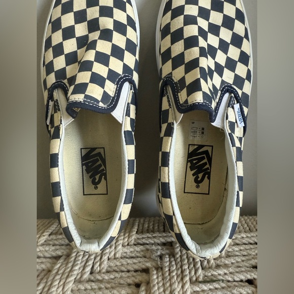 Vans Slip On Sneakers in Navy/Cream Checkered Print Sz 7.5 - Picture 3 of 5